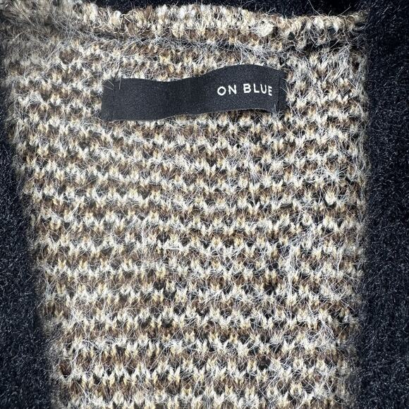 On Blue oversized cardigan sweater Womens M Abstract Animal Print - Picture 2 of 10